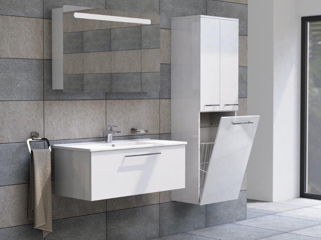 koupelnova-skrinka-s-kosem